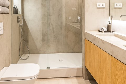5 bedrooms apartment for sale in Barcelona, Catalonia, Spain № 1523 - photo 11