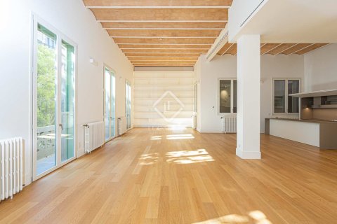 2 bedrooms apartment for sale in Barcelona, Catalonia, Spain № 4433 - photo 28