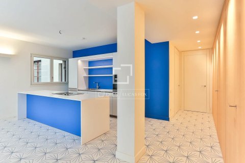 2 bedrooms apartment for sale in Barcelona, Catalonia, Spain № 4433 - photo 4