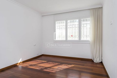 Villa de 5 dormitorios en venta en Bellaterra, Barcelona, Cataluña, Spain № 4437 - foto 16