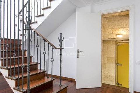 Villa de 5 dormitorios en venta en Bellaterra, Barcelona, Cataluña, Spain № 4437 - foto 24
