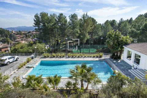 Villa de 5 dormitorios en venta en Bellaterra, Barcelona, Cataluña, Spain № 4437