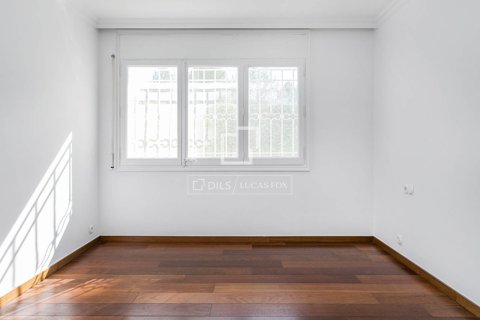 Villa de 5 dormitorios en venta en Bellaterra, Barcelona, Cataluña, Spain № 4437 - foto 19