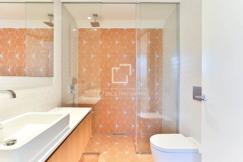 Apartamento de 3 dormitorios en venta en Barcelona, Cataluña, Spain № 4434 - foto 17