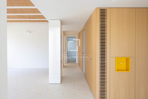 3 bedrooms apartment for sale in Barcelona, Catalonia, Spain № 4436 - photo 19