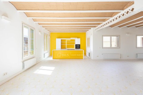 3 bedrooms apartment for sale in Barcelona, Catalonia, Spain № 4436