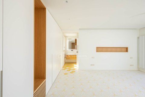3 bedrooms apartment for sale in Barcelona, Catalonia, Spain № 4436 - photo 20