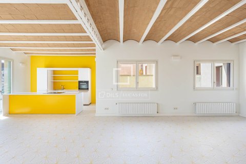 3 bedrooms apartment for sale in Barcelona, Catalonia, Spain № 4436 - photo 2