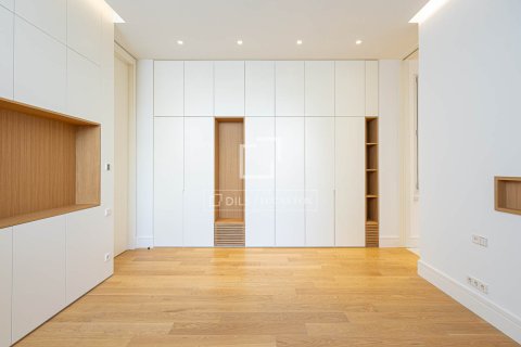 3 bedrooms apartment for sale in Barcelona, Catalonia, Spain № 4435 - photo 15