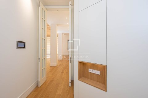 3 bedrooms apartment for sale in Barcelona, Catalonia, Spain № 4435 - photo 27