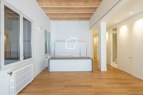 3 bedrooms apartment for sale in Barcelona, Catalonia, Spain № 4435 - photo 7