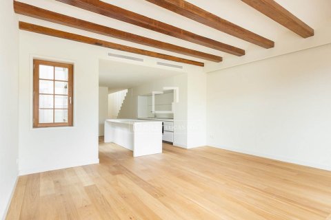 Ático de 2 dormitorios en venta en Barcelona, Cataluña, Spain № 4438 - foto 7