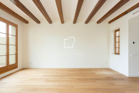 Ático de 2 dormitorios en venta en Barcelona, Cataluña, Spain № 4438 - foto 6