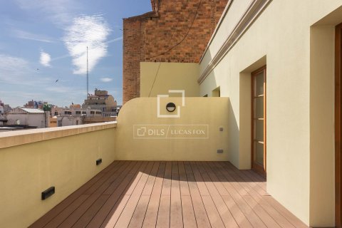 Ático de 2 dormitorios en venta en Barcelona, Cataluña, Spain № 4438