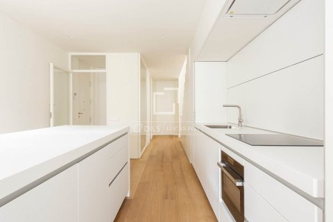 Ático de 2 dormitorios en venta en Barcelona, Cataluña, Spain № 4438 - foto 12