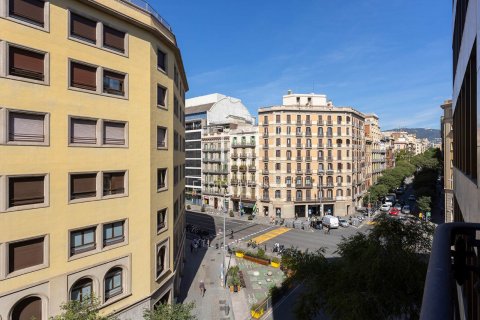 Ático de 2 dormitorios en venta en Barcelona, Cataluña, Spain № 4438 - foto 19