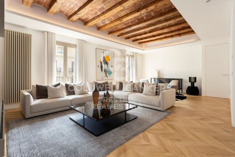 3 bedrooms apartment for rent in Barcelona, Catalonia, Spain № 6116 - photo 3