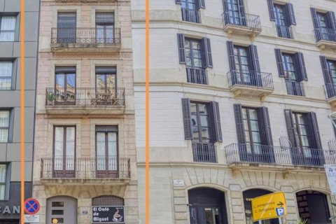 Propiedad comercial de 735 m² en venta en Barcelona, Cataluña, Spain № 6181