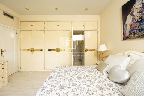 4 bedrooms apartment for rent in Barcelona, Catalonia, Spain № 7238 - photo 14