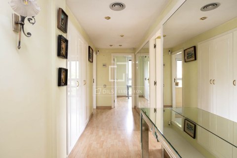 4 bedrooms apartment for rent in Barcelona, Catalonia, Spain № 7238 - photo 10