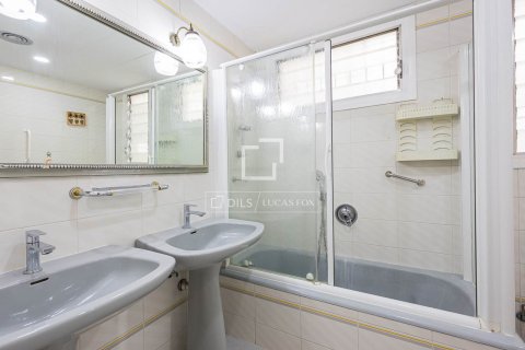 4 bedrooms apartment for rent in Barcelona, Catalonia, Spain № 7238 - photo 5
