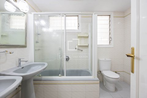 4 bedrooms apartment for rent in Barcelona, Catalonia, Spain № 7238 - photo 6