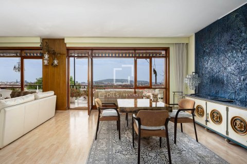 Apartamento de 4 dormitorios en alquiler en Barcelona, Cataluña, Spain № 7238