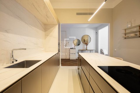 3 bedrooms apartment for rent in Barcelona, Catalonia, Spain № 7243 - photo 14