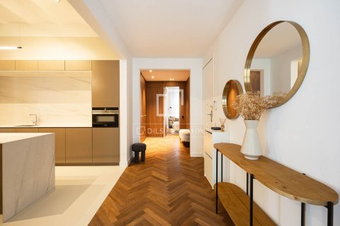 3 bedrooms apartment for rent in Barcelona, Catalonia, Spain № 7243 - photo 18