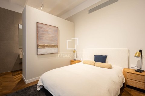 3 bedrooms apartment for rent in Barcelona, Catalonia, Spain № 7243 - photo 10