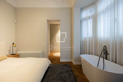 3 bedrooms apartment for rent in Barcelona, Catalonia, Spain № 7243 - photo 9