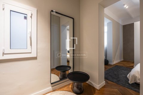3 bedrooms apartment for rent in Barcelona, Catalonia, Spain № 7243 - photo 12