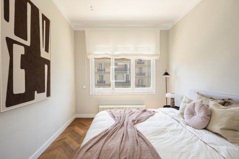 3 bedrooms apartment for rent in Barcelona, Catalonia, Spain № 7243 - photo 24