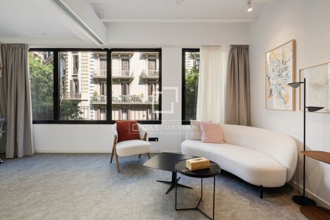Apartamento de 2 dormitorios en venta en Barcelona, Cataluña, Spain № 8551
