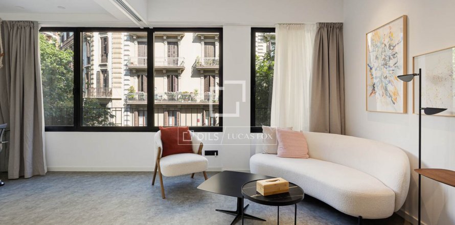 Apartamento de 2 dormitorios en venta en Barcelona, Cataluña, Spain № 8551