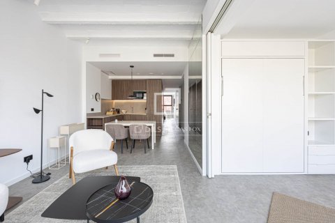 Apartamento de 2 dormitorios en venta en Barcelona, Cataluña, Spain № 8531 - foto 19