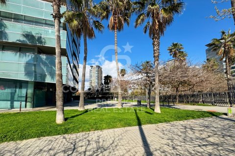 Apartamento de 2 dormitorios en venta en Barcelona, Cataluña, Spain № 7982 - foto 5