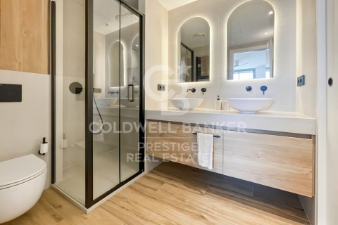 Apartamento de 2 dormitorios en venta en Barcelona, Cataluña, Spain № 7982 - foto 17