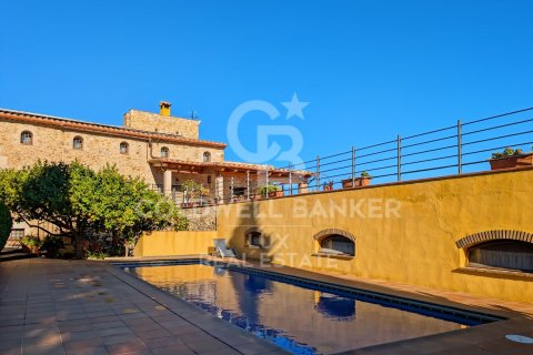 Сasa de 15 dormitorios en venta en Llers, Gerona, Cataluña, Spain № 5390 - foto 9