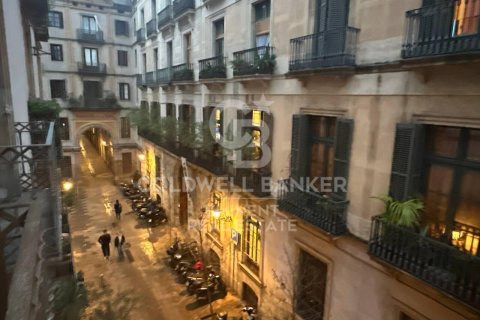 Apartamento de 6 dormitorios en venta en Barcelona, Cataluña, Spain № 5387