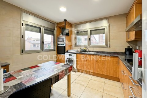 Сasa de 4 dormitorios en venta en Vic, Barcelona, Cataluña, Spain № 5391 - foto 5