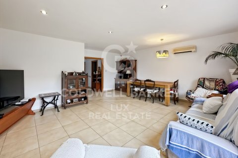 Сasa de 4 dormitorios en venta en Vic, Barcelona, Cataluña, Spain № 5391 - foto 4