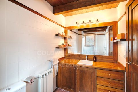 Dúplex de 3 dormitorios en venta en Gerona, Cataluña, Spain № 5389 - foto 20