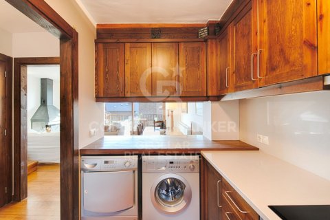 Dúplex de 3 dormitorios en venta en Gerona, Cataluña, Spain № 5389 - foto 15
