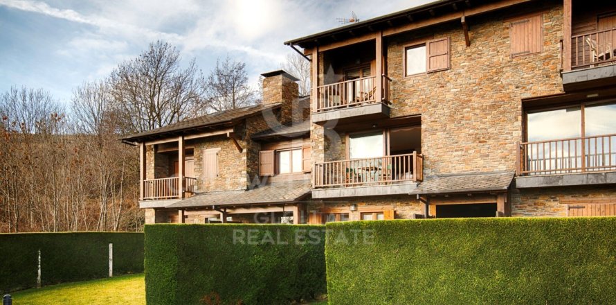 Dúplex de 3 dormitorios en venta en Gerona, Cataluña, Spain № 5389