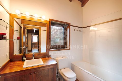 Dúplex de 3 dormitorios en venta en Gerona, Cataluña, Spain № 5389 - foto 23