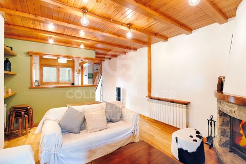 Сasa de 4 dormitorios en venta en Gerona, Cataluña, Spain № 5388 - foto 7