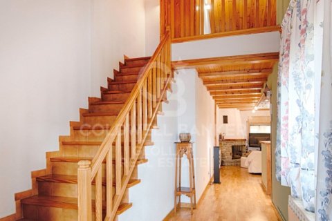 Сasa de 4 dormitorios en venta en Gerona, Cataluña, Spain № 5388 - foto 19