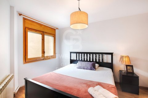 Сasa de 4 dormitorios en venta en Gerona, Cataluña, Spain № 5388 - foto 17