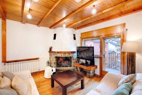 Сasa de 4 dormitorios en venta en Gerona, Cataluña, Spain № 5388 - foto 5